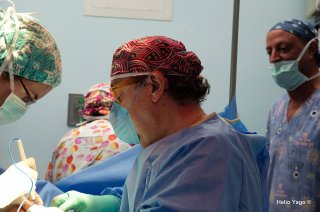 Equipo médico trabajando