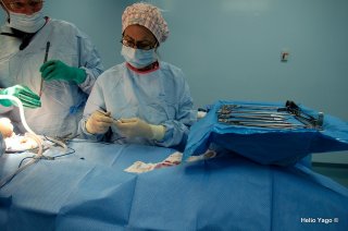 Equipo médico trabajando