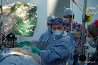 Equipo médico trabajando