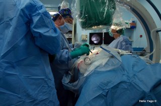 Equipo médico trabajando