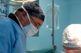 Equipo médico trabajando