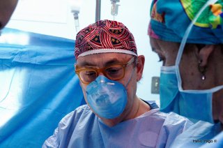 Equipo médico trabajando