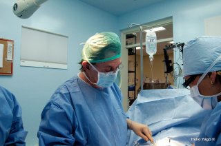 Equipo médico trabajando