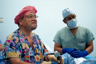 Equipo médico trabajando