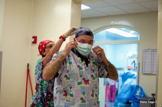 Equipo médico trabajando