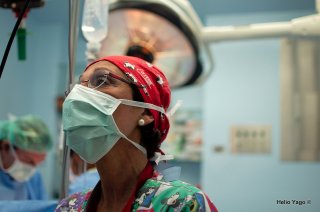 Equipo médico trabajando