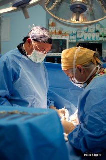 Equipo médico trabajando