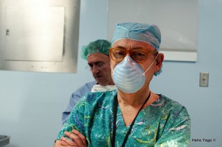 Equipo médico trabajando