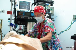 Equipo médico trabajando