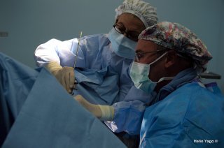 Equipo médico trabajando