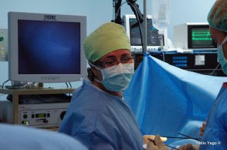 Equipo médico trabajando