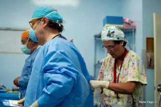 Equipo médico trabajando